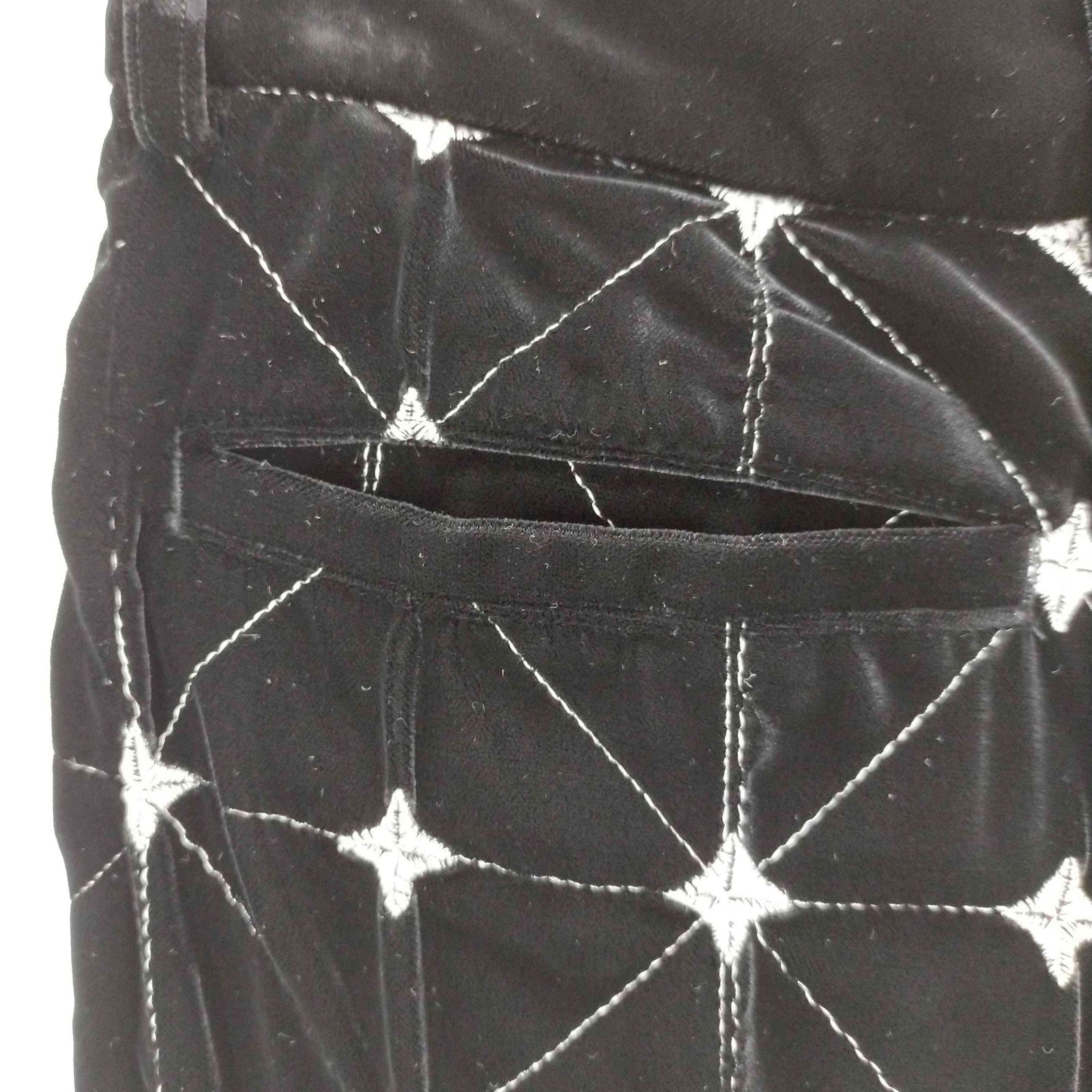 ベルパー BELPER EMBROIDERY VELVET pants レディース JPN：1 - メルカリ