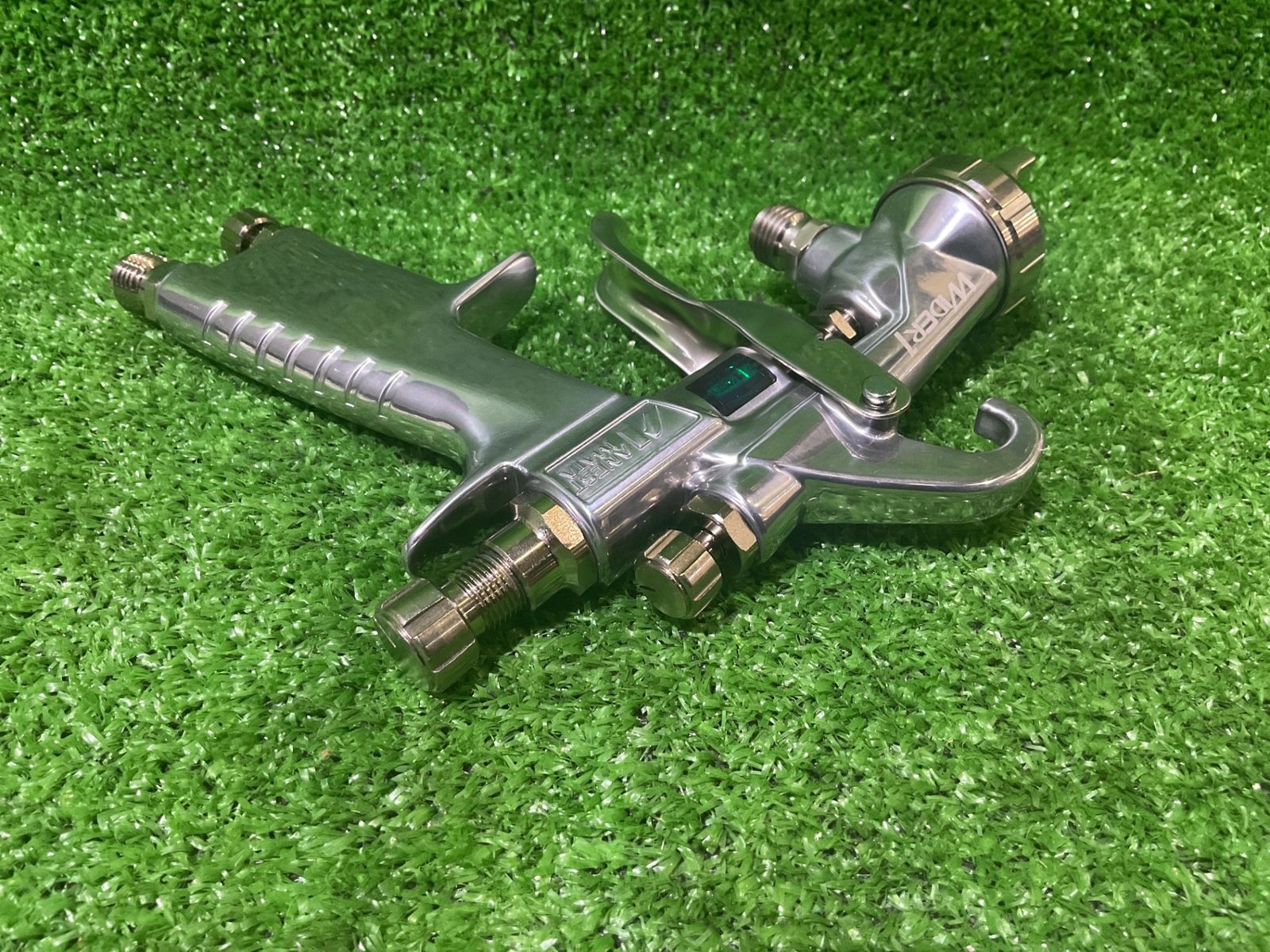 スプレーガン