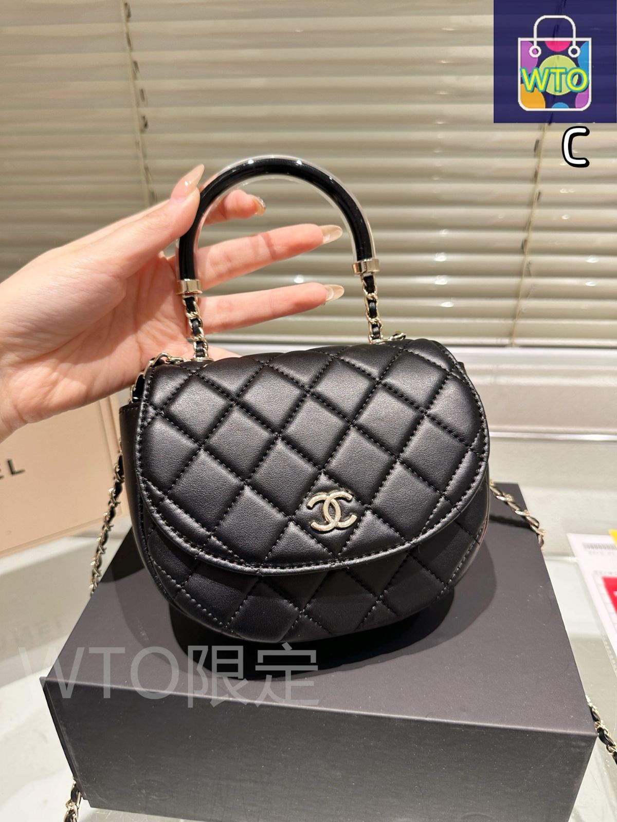✨極美品✨CHANEL ブラック ゴールドチェーン ヘアバンド CHANEL ブラック/ゴールド チェーンデザイン ヘアバンド - メルカリ