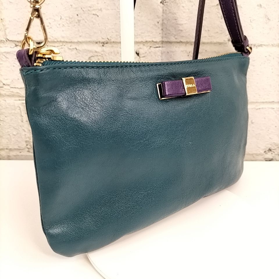 FURLA 】O A-1 フルラ 本革 レザー ロゴ刻印 ゴールド金具 2way