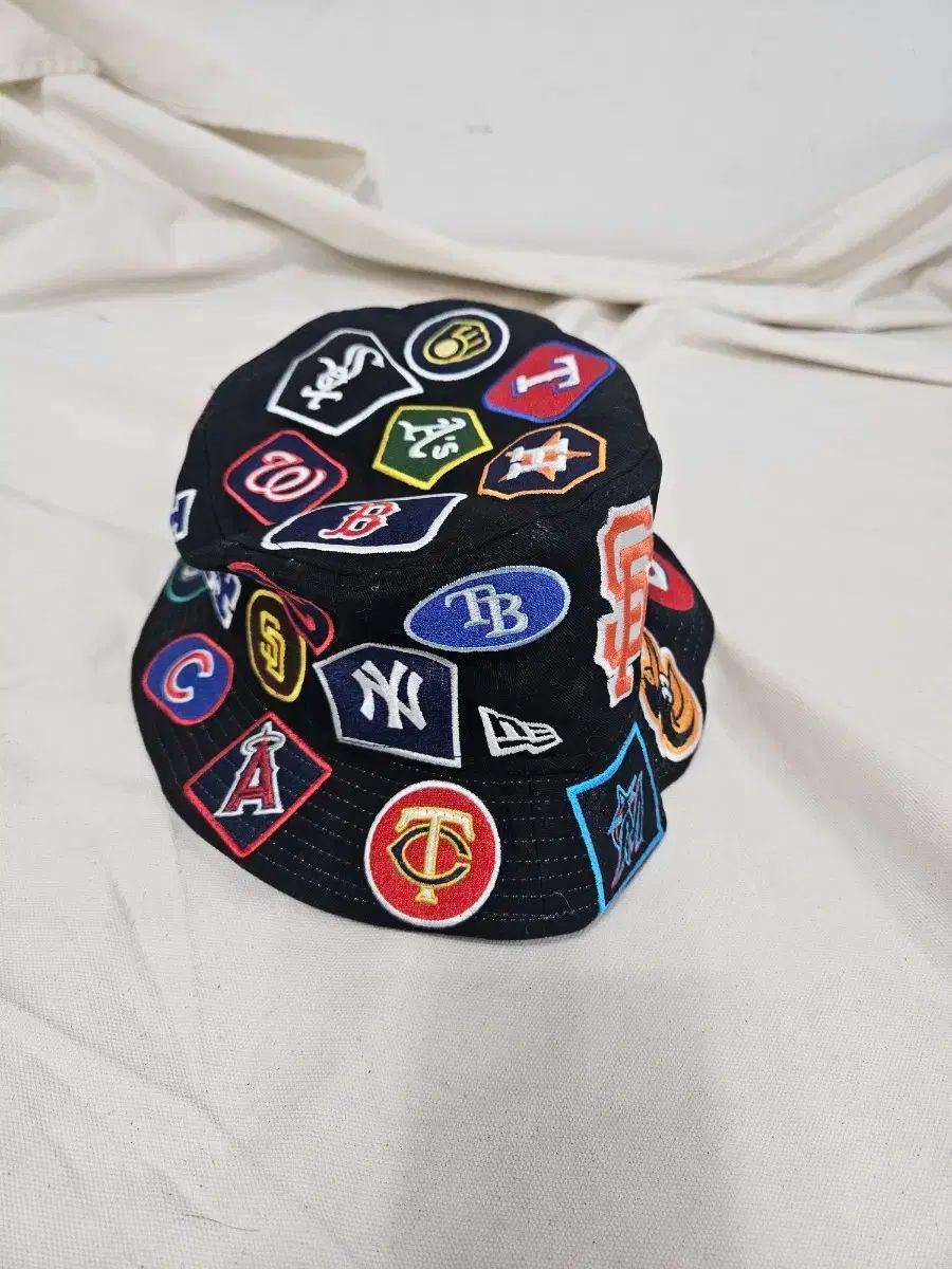 【雷市場（ポンジャン）商品韓国直送】 NEW ERA(ニューエラ) バケットハット