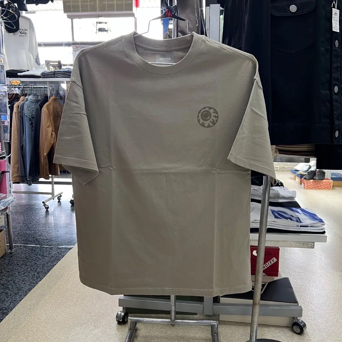 MISHKA ミシカ⚫︎半袖 Tシャツ ベージュ バックプリント M L