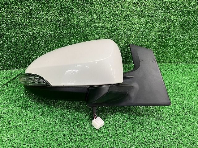 アクア NHP10 右サイドミラー・ドアミラー S トーカイリカ TR1001
