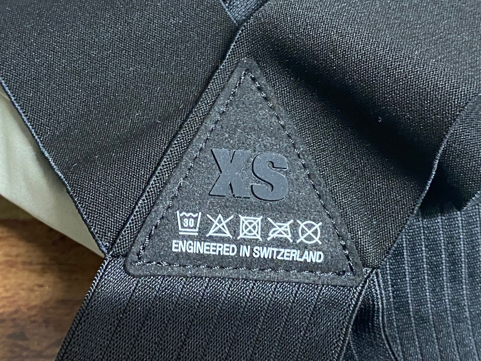 アソス