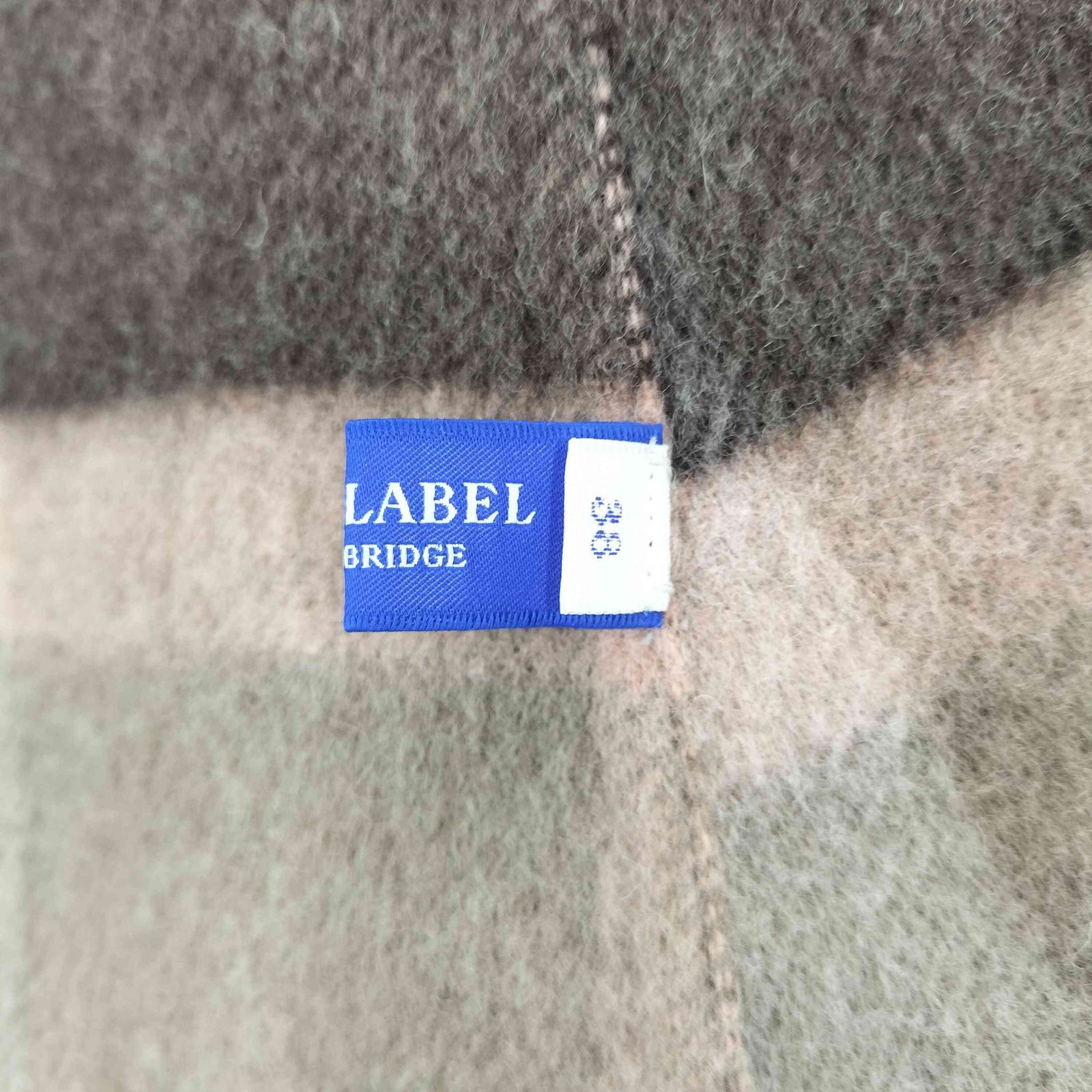 ブルーレーベルクレストブリッジ BLUE LABEL CRESTBRIDGE フード