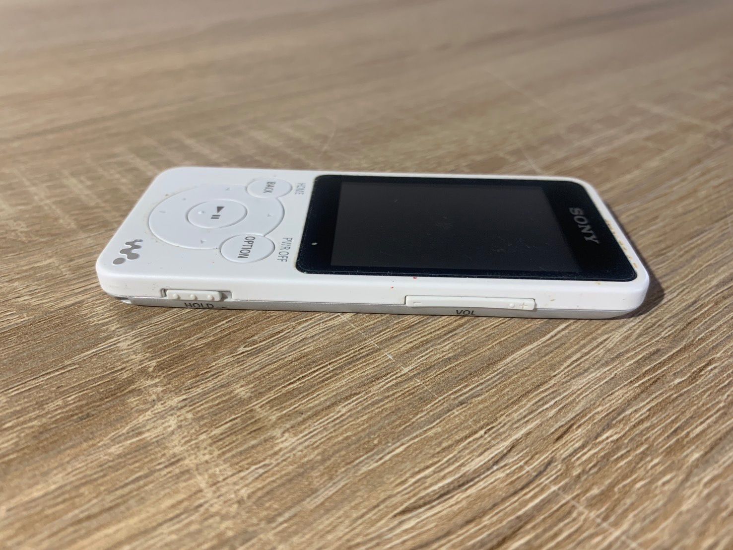 ソニーウォークマンSシリーズNW-S784、ポータブルドックスピーカー