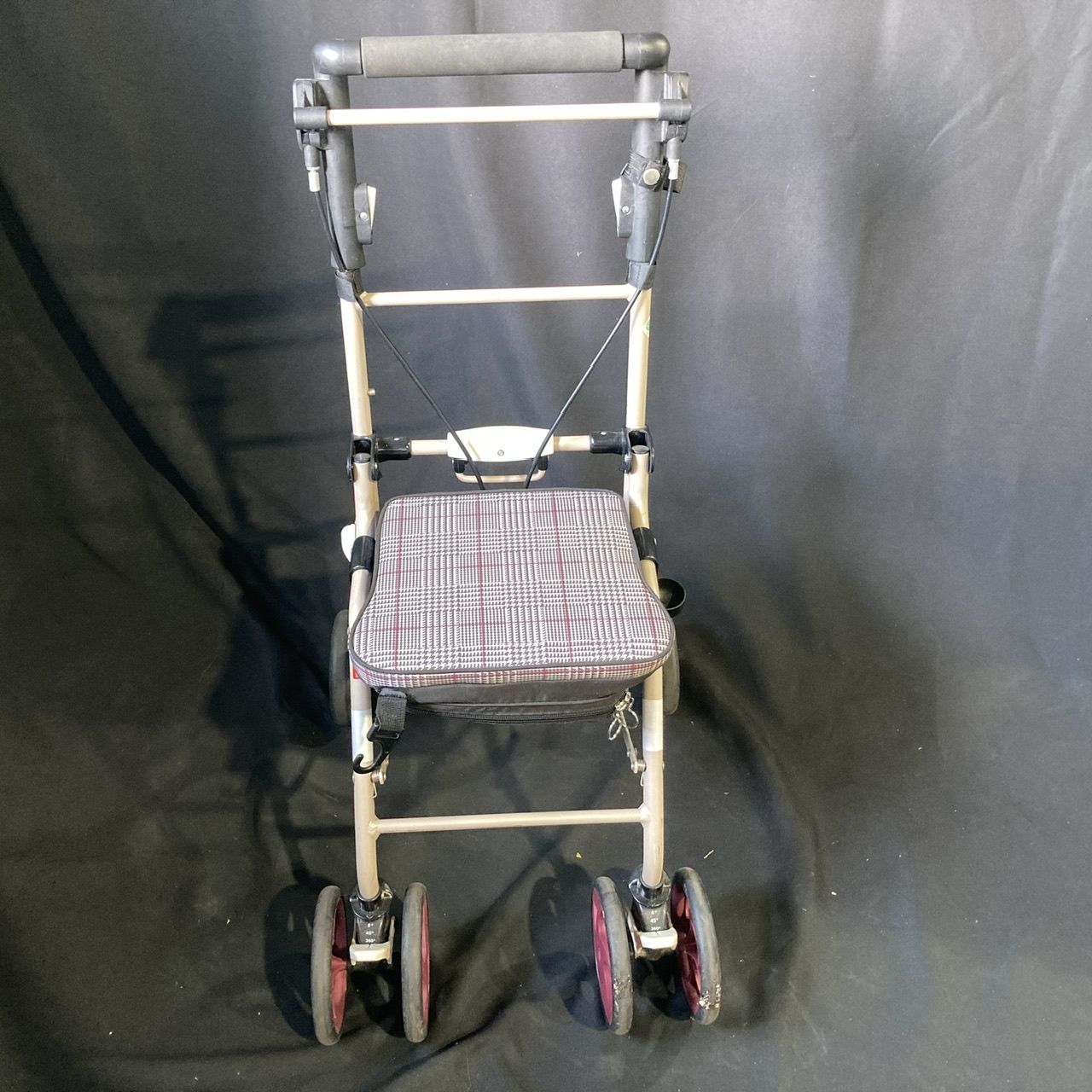 Richell リッチェル シルバーカー アルキュートUL 管理番号 OKU8955|C4-160