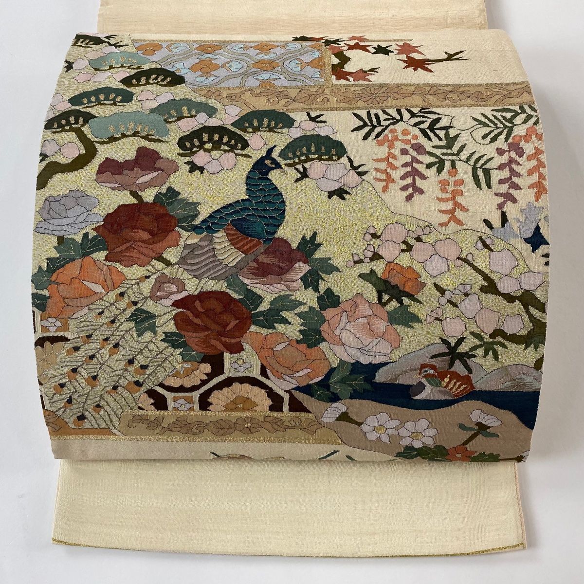 袋帯 孔雀 草花 箔 ベージュ お太鼓柄 正絹