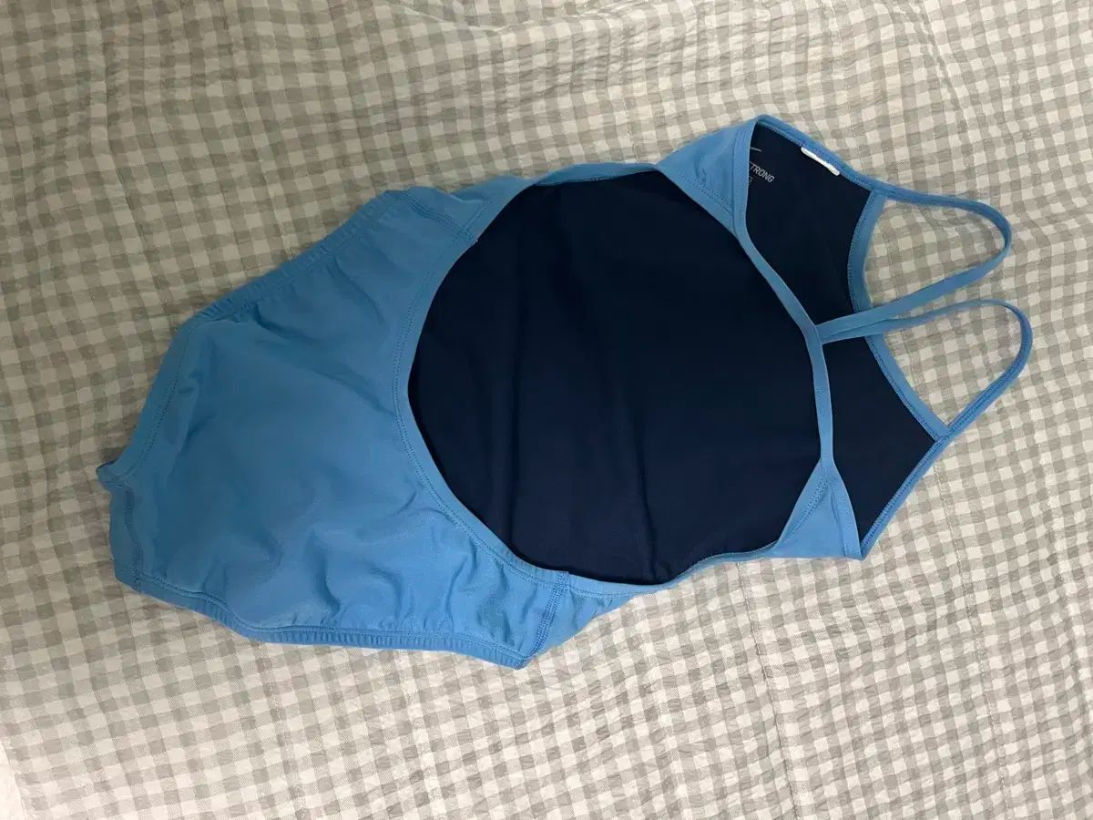 NIKE ナイキ 水着 ユニバーシティブルー 28