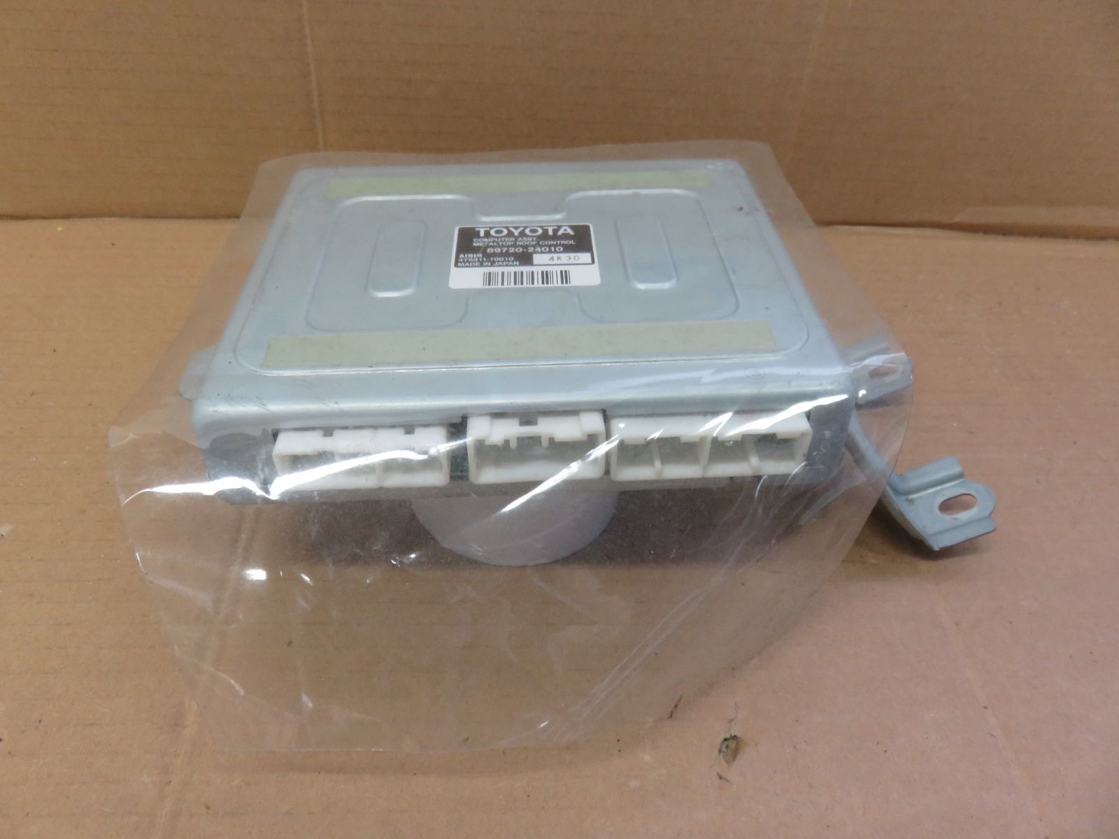 STD3993 動作OK ソアラ UZZ40後期/スライディングルーフ コントロールコンピュータ/純正 89720-24010/SC430 レクサス共通