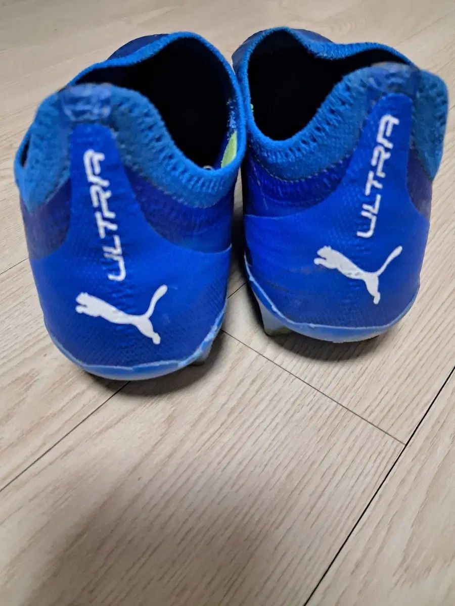 PUMA(プーマ) ウルトラ・アルティメット ウルトラ FG ／ AG ブルー