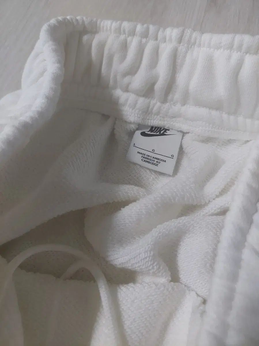 NIKE ナイキ ウーマンズ オープンヘム ミッドライズ オーバーサイズ ブラック 白 L