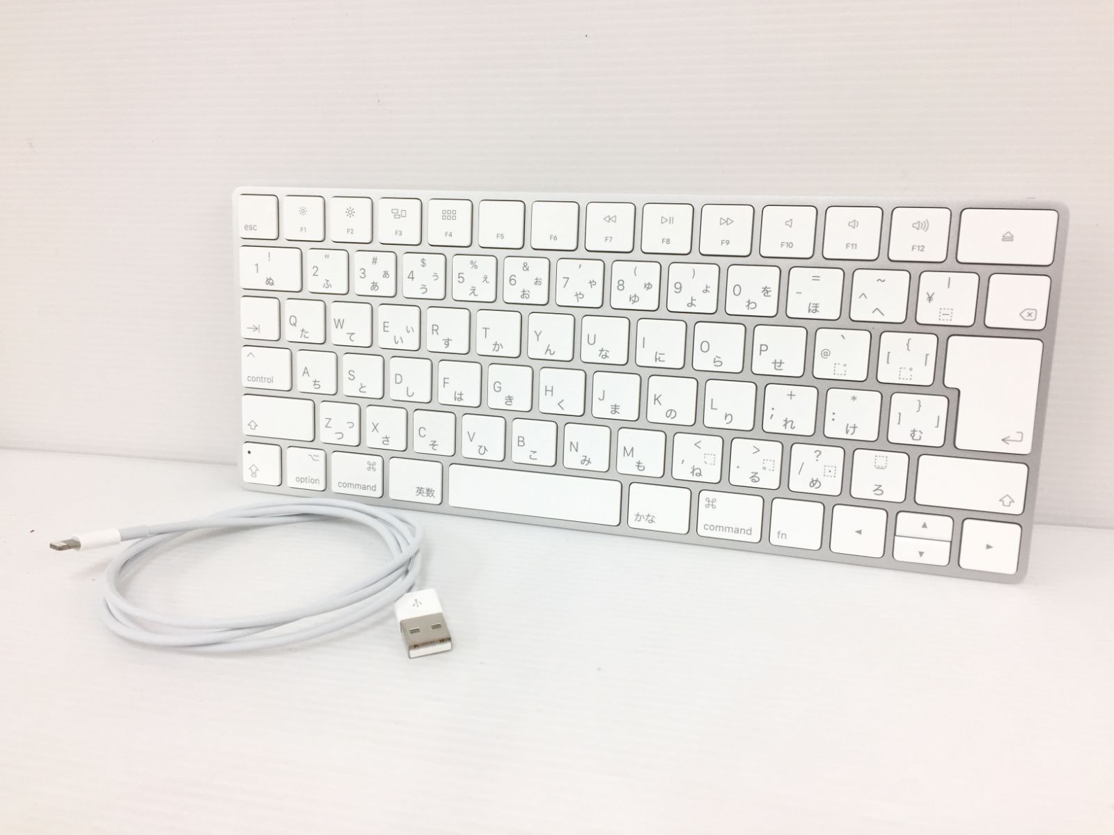 【良品】Apple 純正 Magic Keyboard A1644 日本語（JIS）ワイヤレスキーボード 動作品