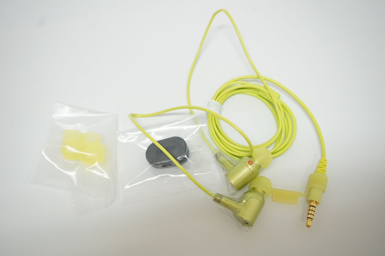 C051533)SONY MDR-NW750N ノイズキャンセリング イヤホン ライムイエロー新品