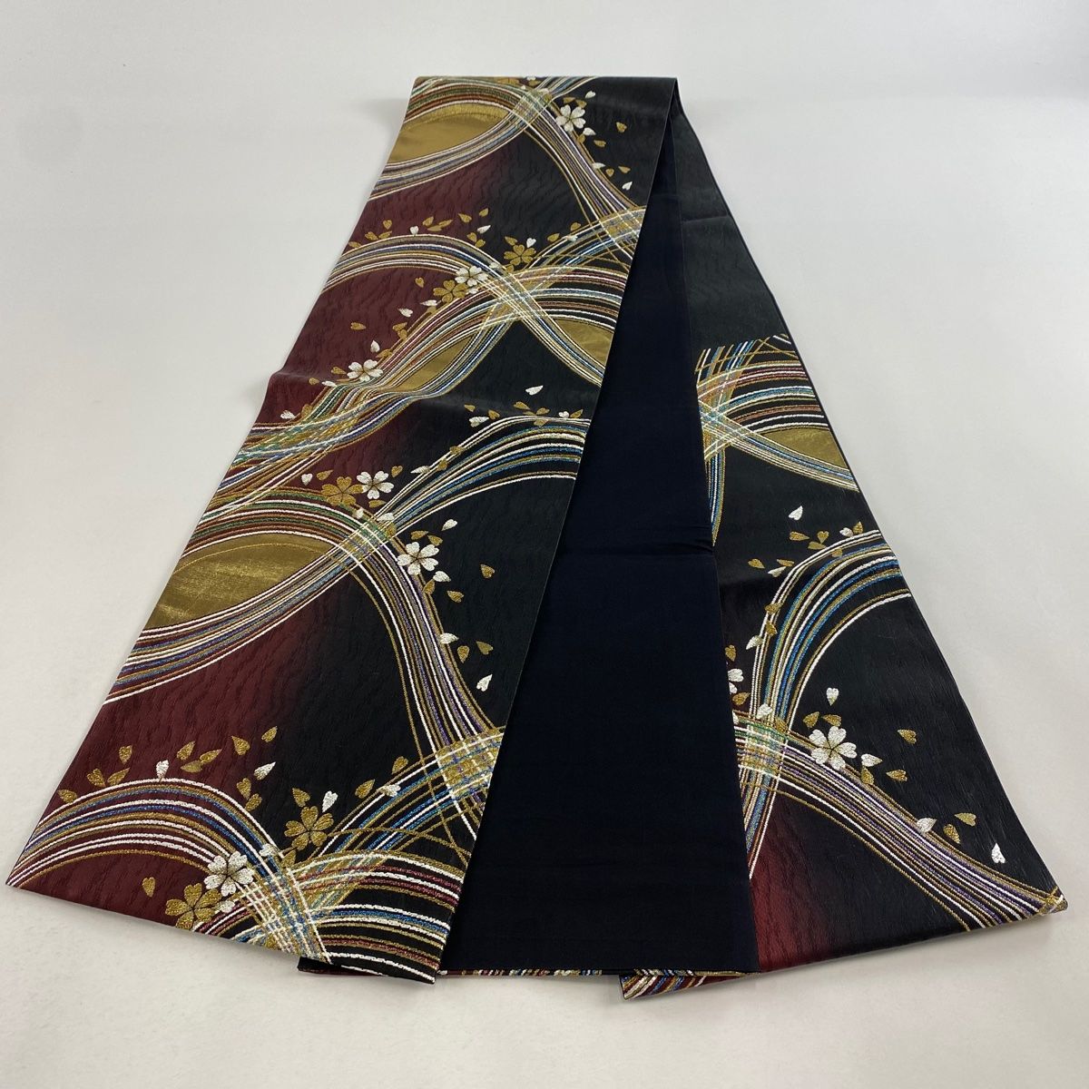 C767正絹　鈴乃屋　振袖　金箔　極美品　着物 TAKAZENの振袖 /ピンク色/古典/牡丹柄/ 最新作正統派古典 ピンク