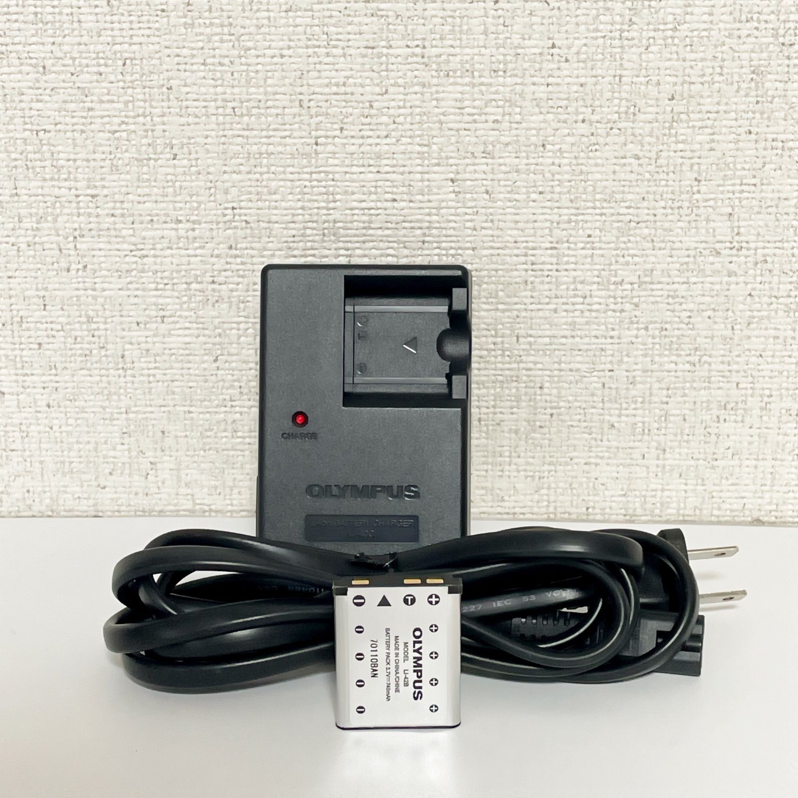 OLYMPUS FE-230 デジカメ 710万画素 シルバー