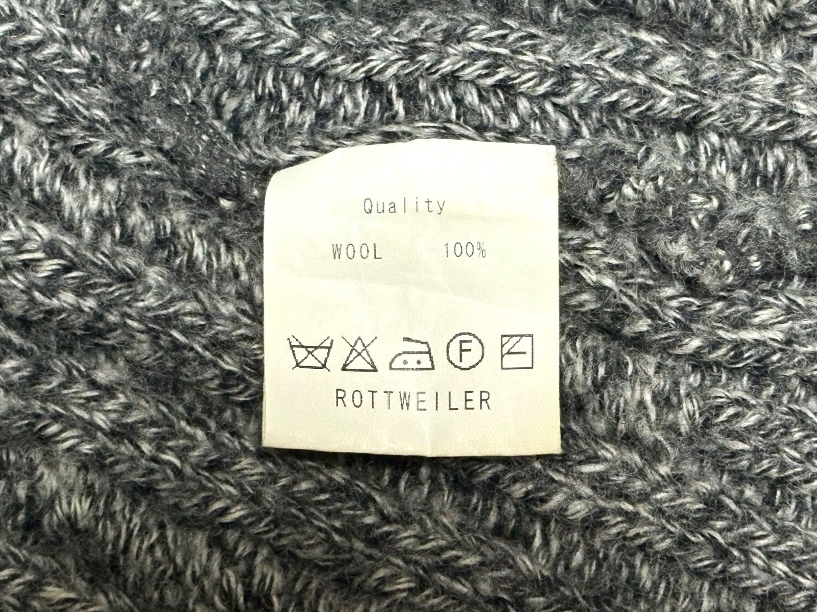 ROTTWEILER ロットワイラー ビーニー ニット キャップ シルバー&グレー