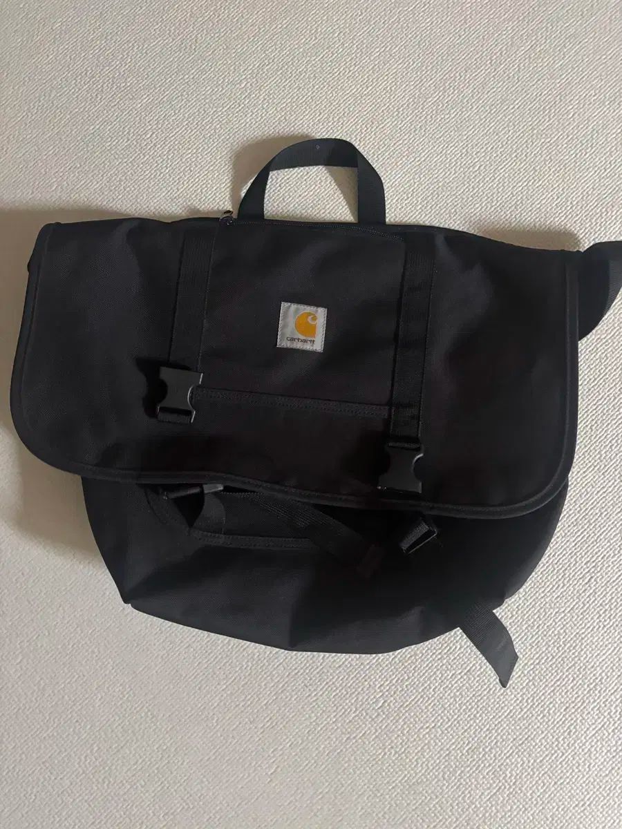 週末セール　carhartt メッセンジャーバッグ ブラック 楽天市場】カーハート メッセンジャーバッグ carhartt SLING BAG