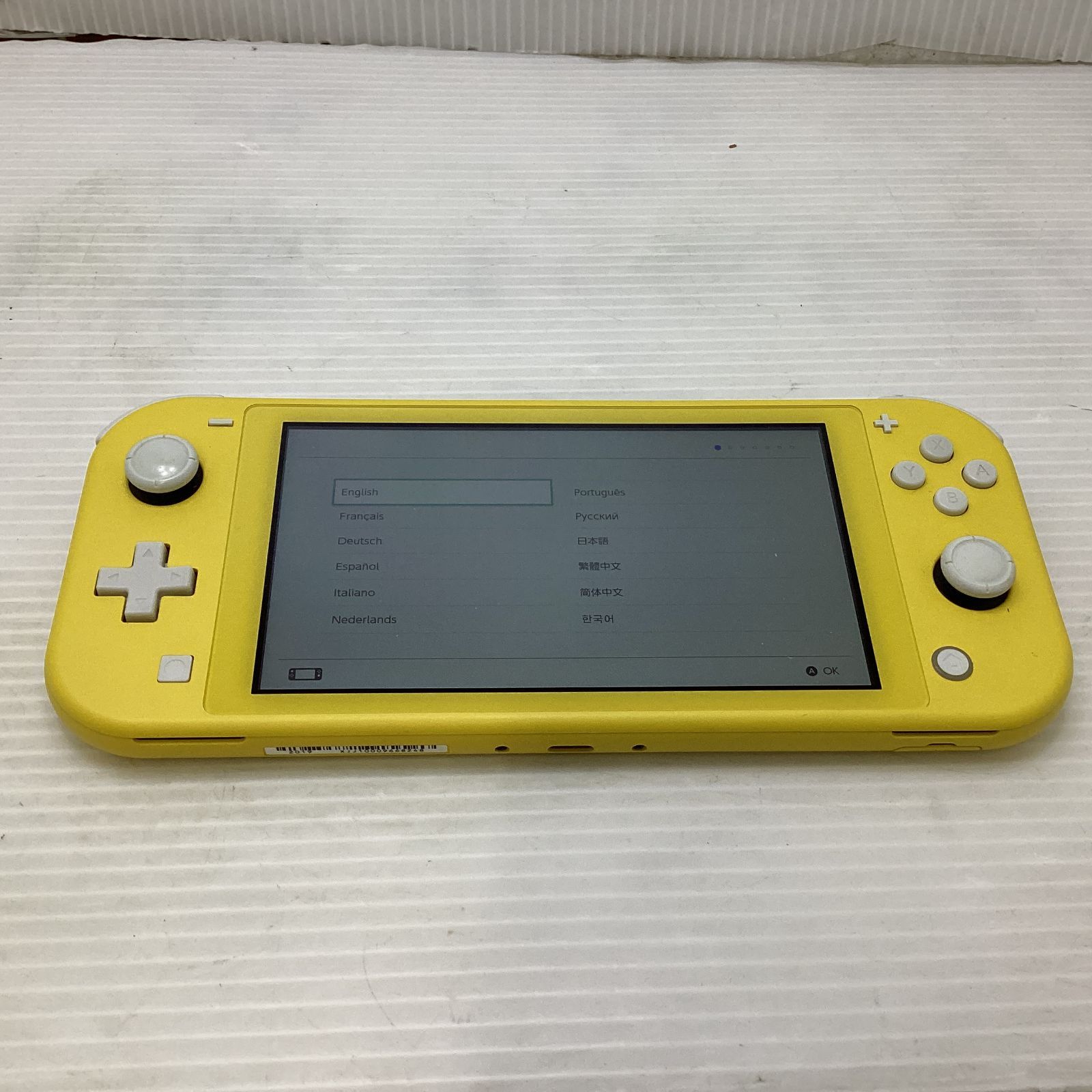 Nintendo Switch Lite イエロー HDH-S-YAZAA - メルカリ