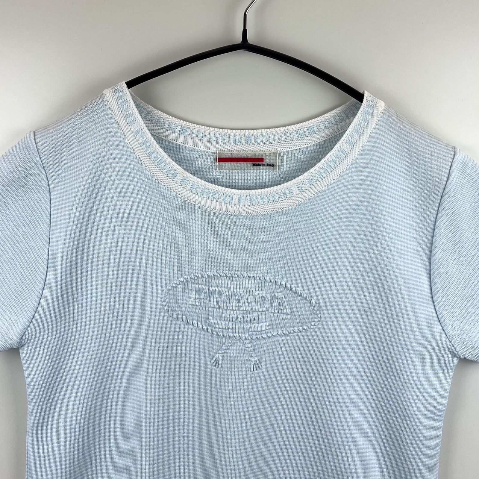 希少 PRADA SPORT archive tシャツ 正規品 イタリア製 短丈 希少 PRADA SPORT archive tシャツ 正規品 イタリア製 短丈