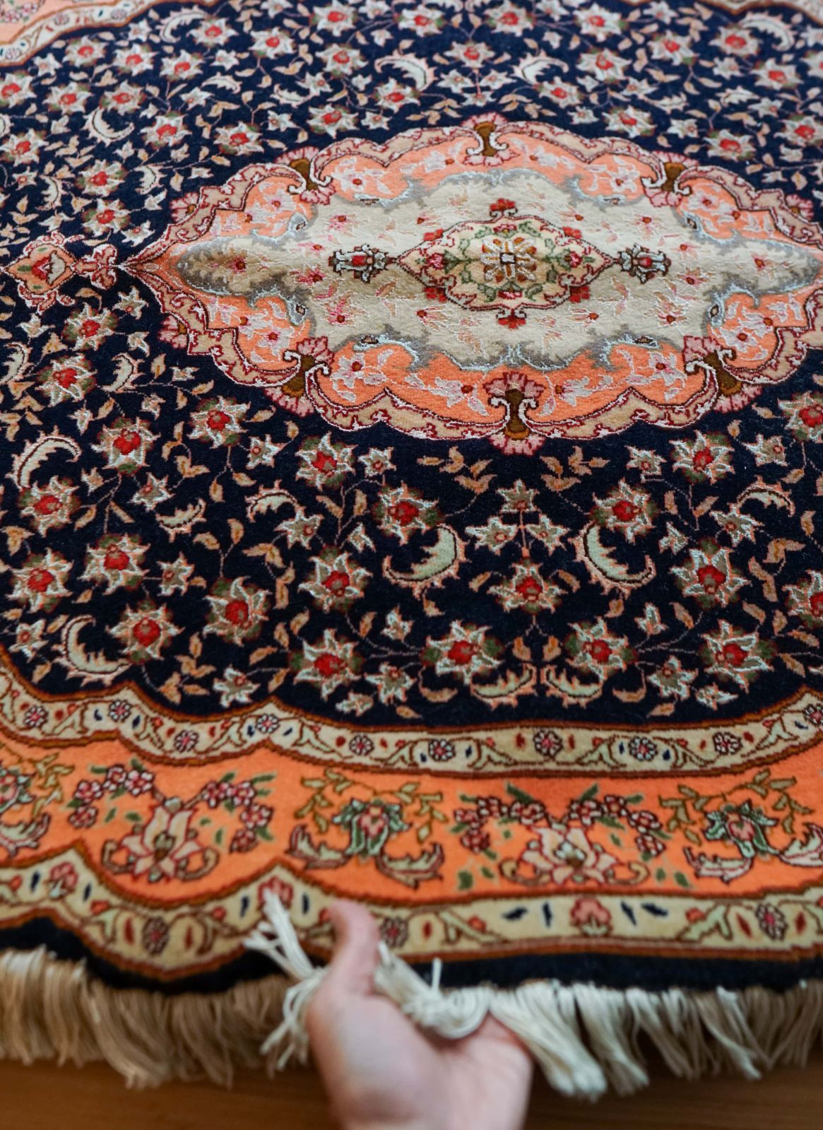 タブリーズ産 丸い