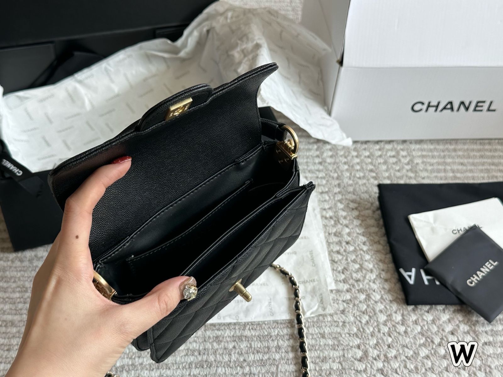 国内発送シャネル O ケース クラッチ 今日特価】Chanel New Clutch Bag シャネル 新款 クラッチバッグ