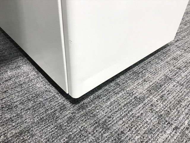プラス