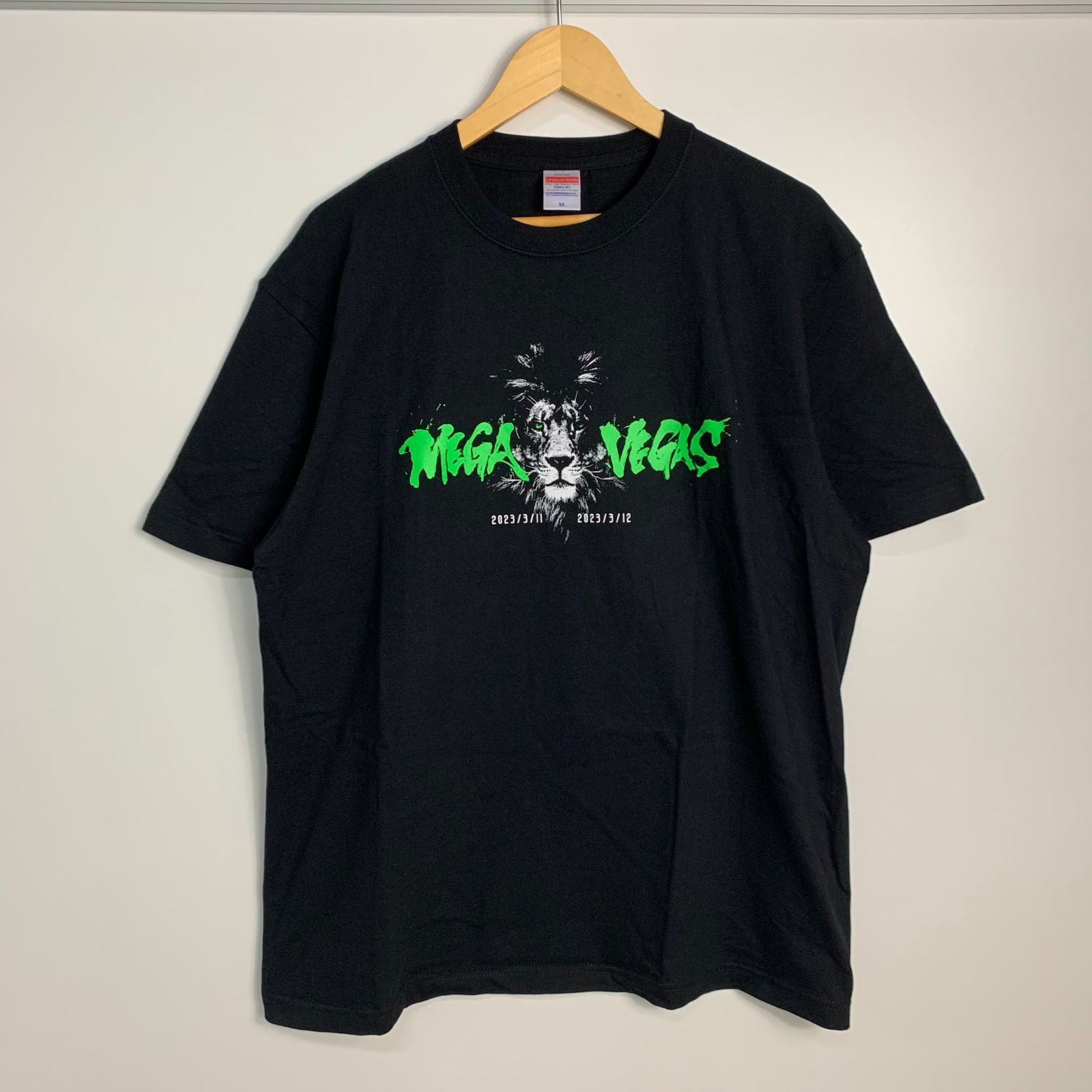 美品 Fear, and Loathing in Las Vegas MEGAVEGAS 2023 T-SHIRTS サイズXL  フィアーアンドロージングインラスベガス メガベガス Tシャツ ライブ フェス バンド バンT falilv 【X0048-001】