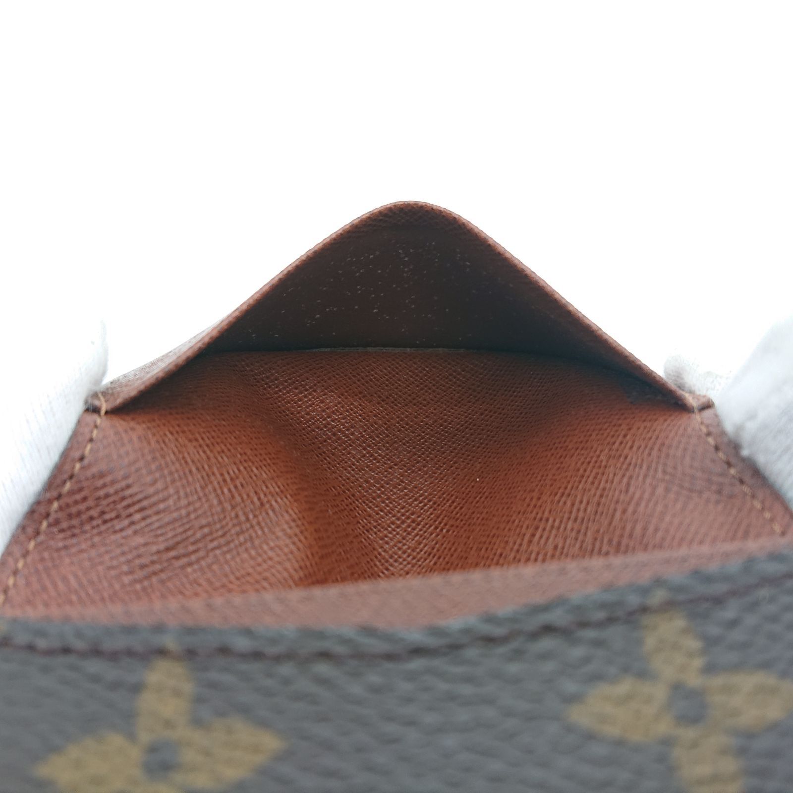 VUITTON