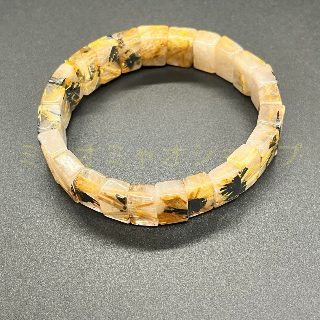 ゴールドルチル