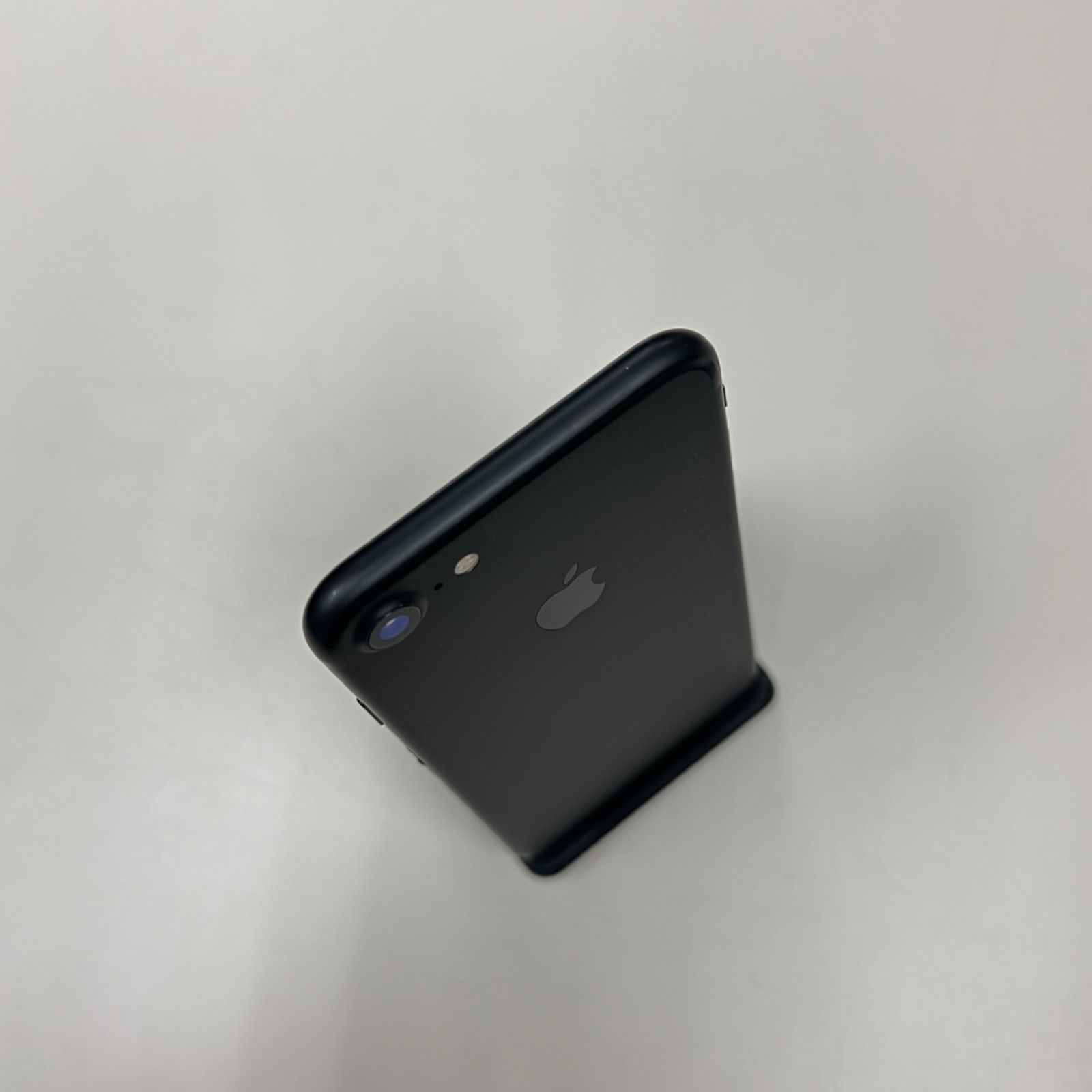 iPhone 7 ブラック 国内版SIMフリー32GB □ 国内SIMフリー版 iPhone7