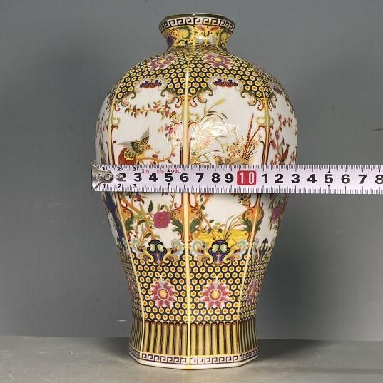琺瑯彩十二支瓢簞瓶 景徳鎮 陶磁器 装飾品 工芸品 美術品 置物 琺瑯彩十二支瓢簞瓶 景徳鎮 陶磁器 装飾品 工芸品 美術品 置物