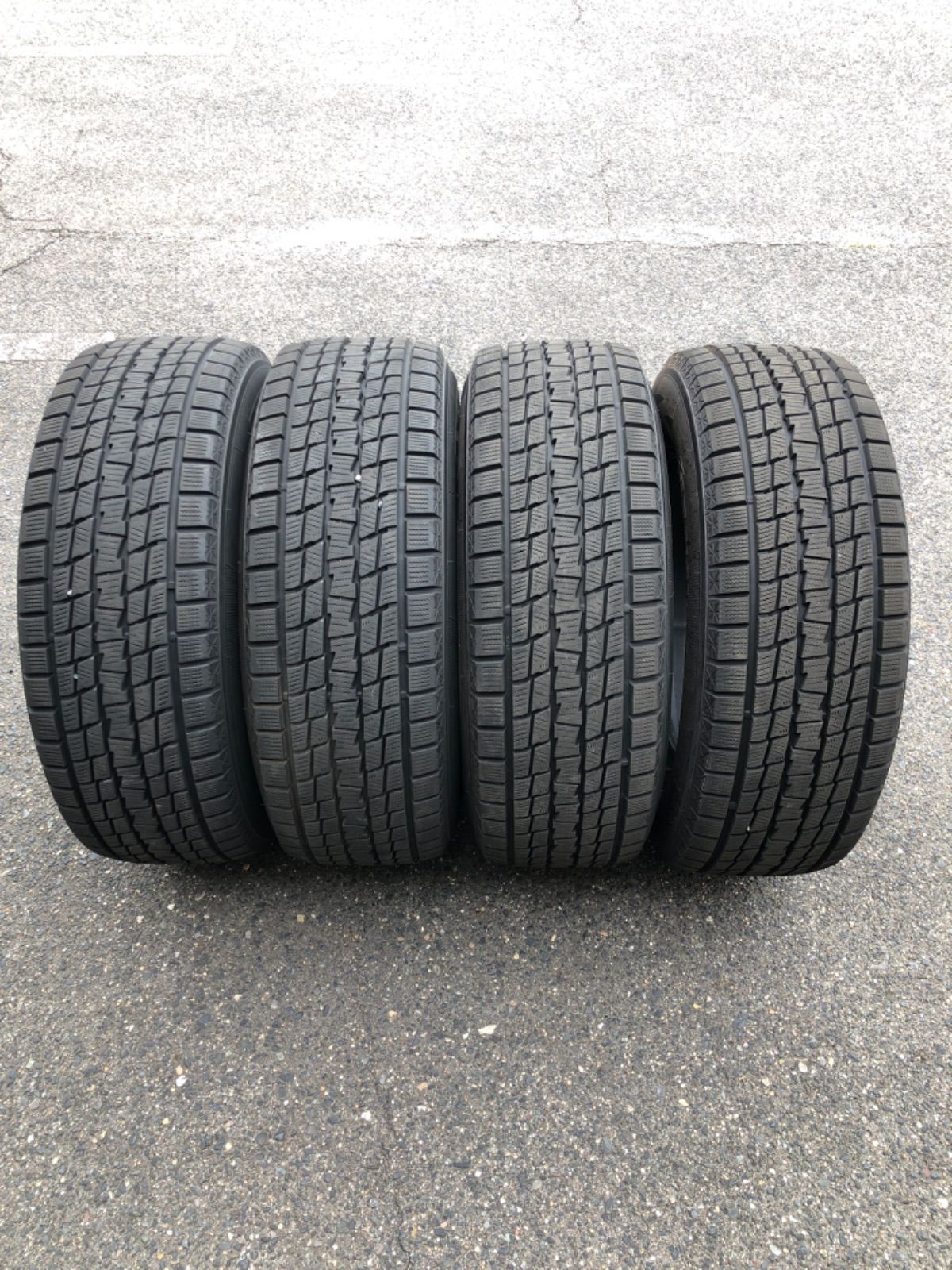 スタッドレス 265 65R17 GOODYEAR ICENAVI SUV