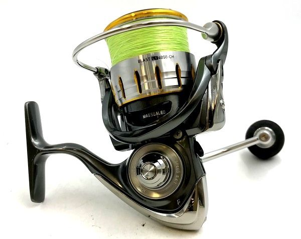 ダイワ 18ブラスト LT4000-CH 00065101 DAIWA スピニングリール リール 釣具 釣り TA0282 ◇