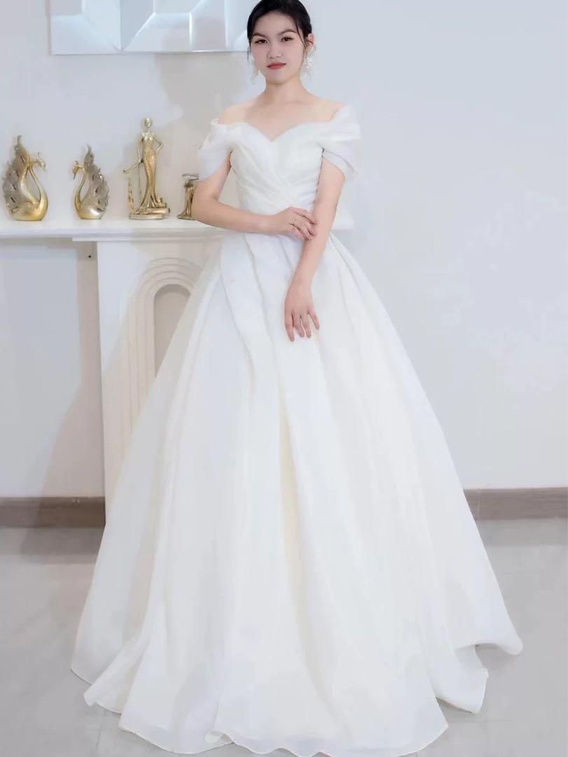 ロング丈プリンセスライン?ウェディングドレスエレガントな魅力