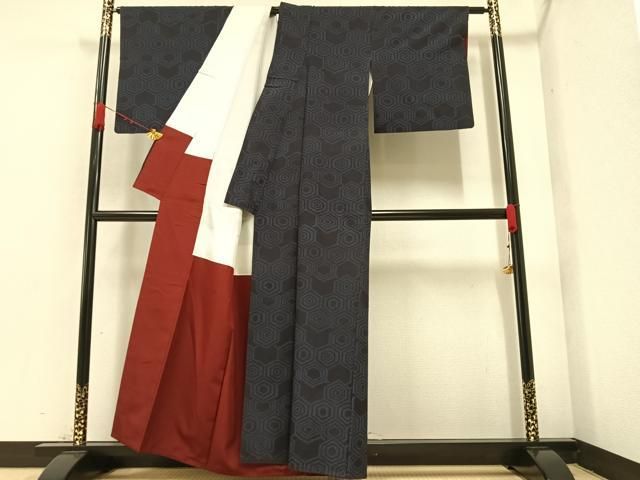 平和屋着物○結城紬 おく玉 亀甲 荒井忠三郎作 証紙付き 正絹