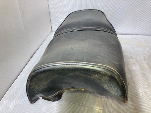 z400fx シート　中古 KAWASAKI Z400FX シート Z500 Z550FX カワサキ Z400J 純正シート