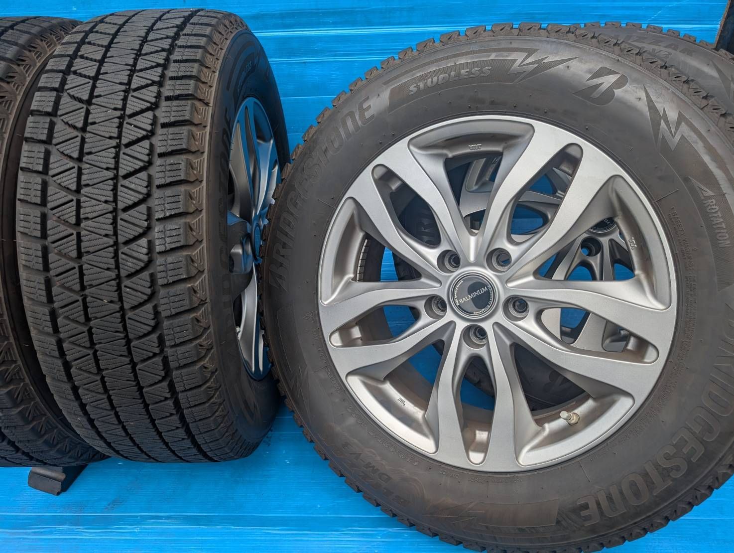 225|65R17 102Q DM-V3 BRIZZAK ブリヂストン 4本セット ホイール付き 2025年製 BALMINA 17インチ 5H×114.3 17×7J 法人宛で 一般 個人のお客様も大 説明欄参照