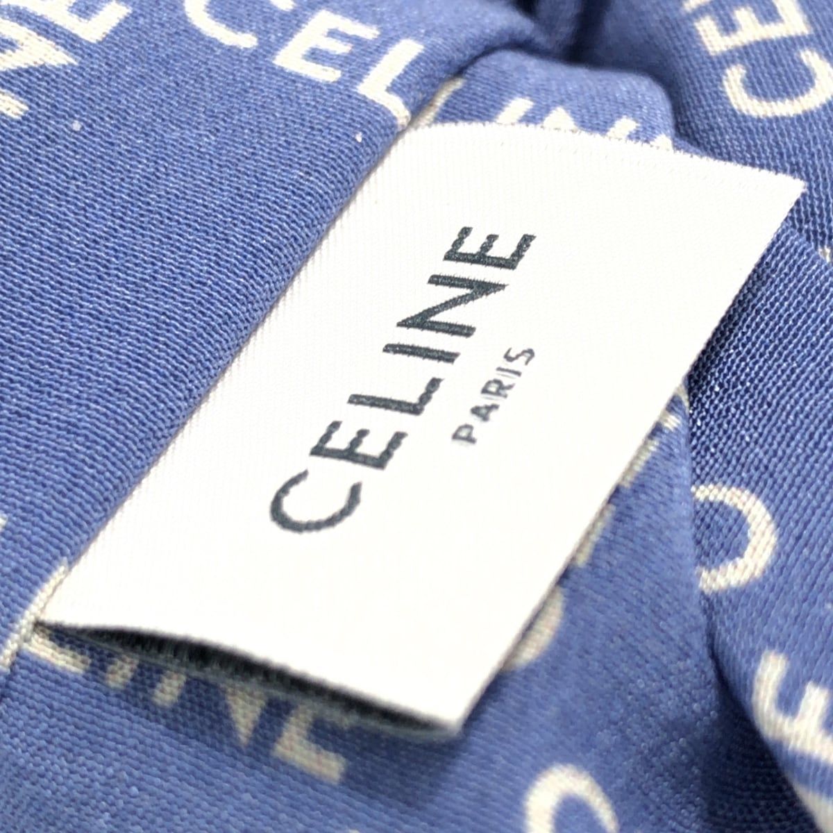 CELINE(セリーヌ) シュシュ - 46Z252SIB.33GE.TU シルク×金属素材 