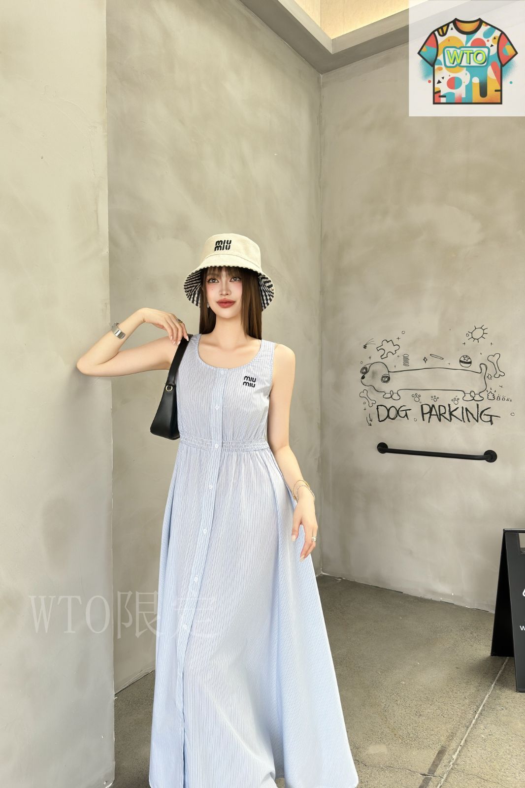 MIU MIU 青白ストライプ タイトスカート 38 MIU MIU 青白ストライプ タイトスカート 38