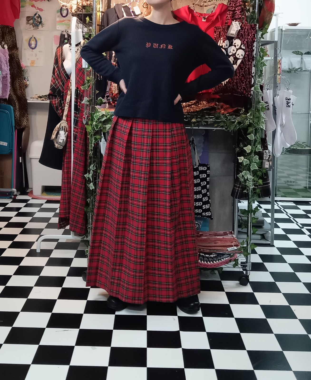 タータンチェック フレアプリーツロングスカート red 神戸レタス ロングスカート チェック柄 レッド系 プリーツ