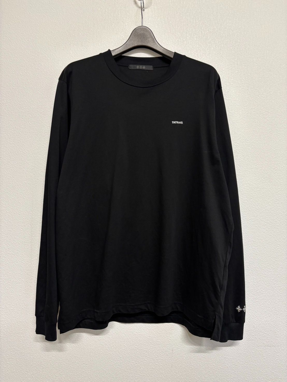 TATRAS SICADO タトラス シカード 長袖 Tシャツ ロンT トップス カットソー 黒 ブラック ワンポイント メンズ レディース Mサイズ