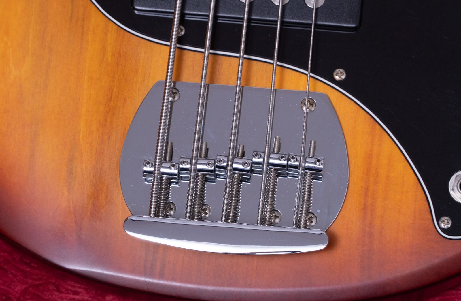 【激レア！ほぼ新品！】 FenderUSA JazzBassマーカスミラー 5弦 激レア！ほぼ新品！】 FenderUSA JazzBassマーカスミラー 5弦