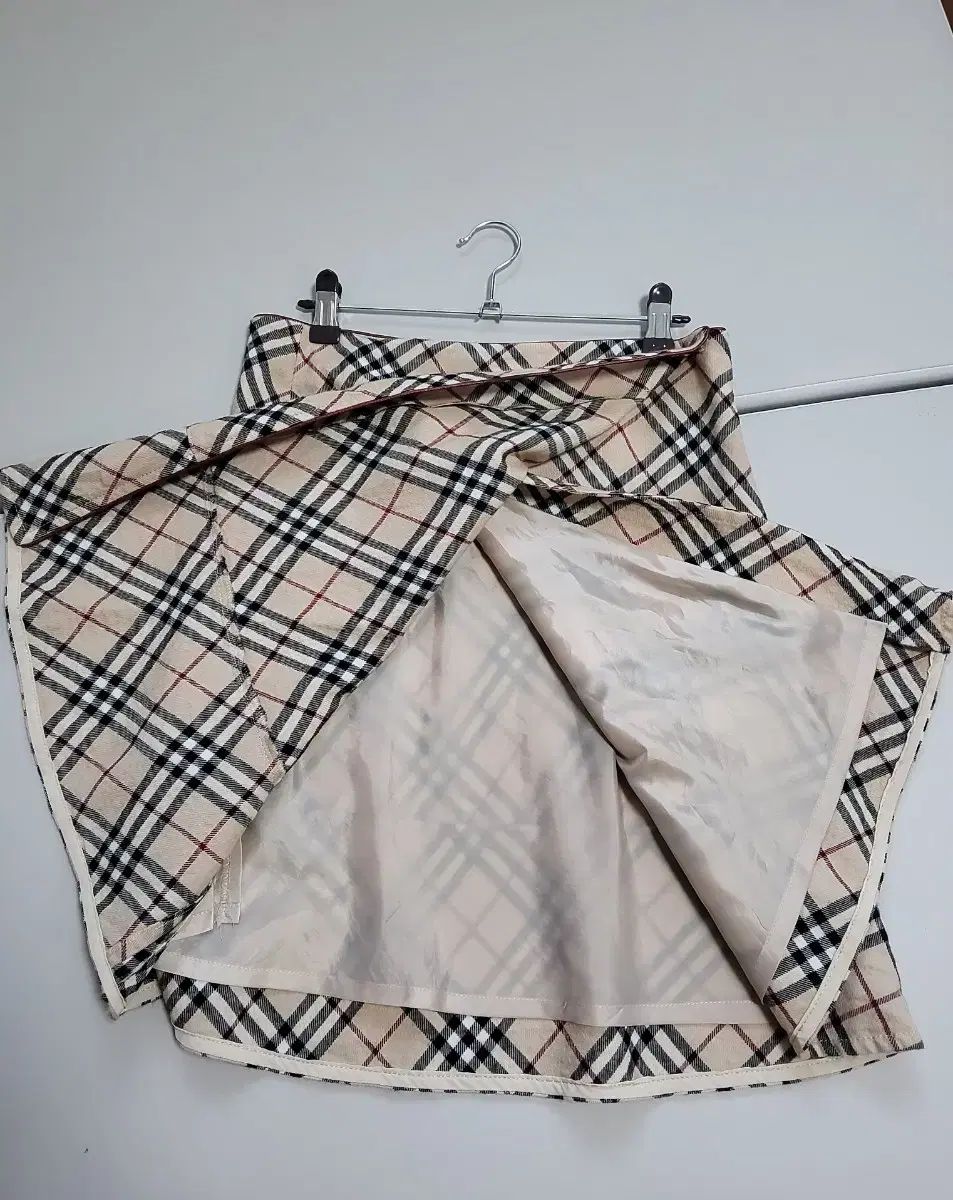 BURBERRY バーバリー ウール チェック フ ラップ スカート