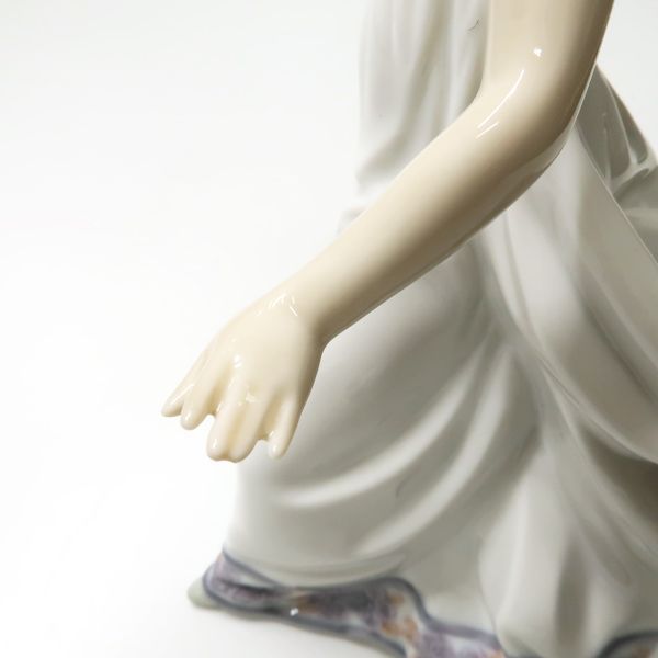 LLADRO リヤドロ 春の花かご 5790 フィギュリン ※欠けあり