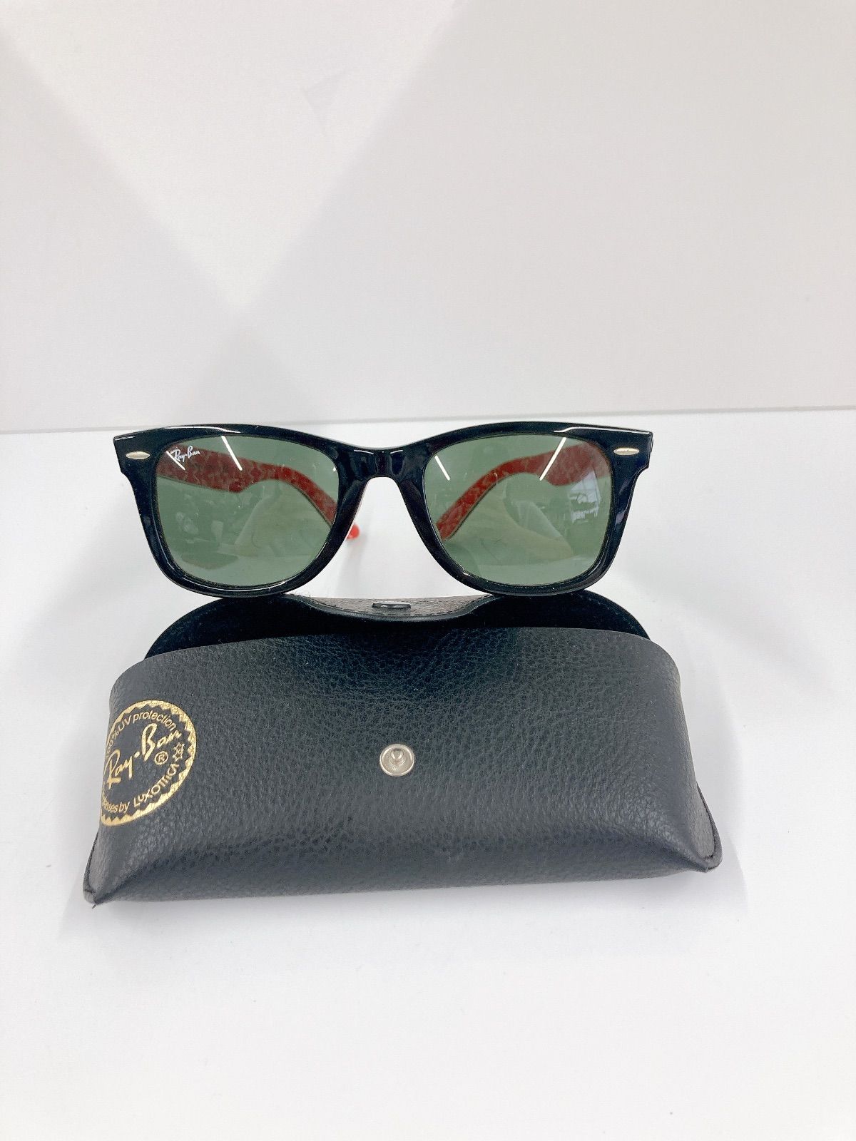 ＃廃盤 レア レイバン Ray-Ban サングラス WAYFARER ウェイファーラー RB 2140-F 黒×レッド イタリア製 ケース付【ファッション】