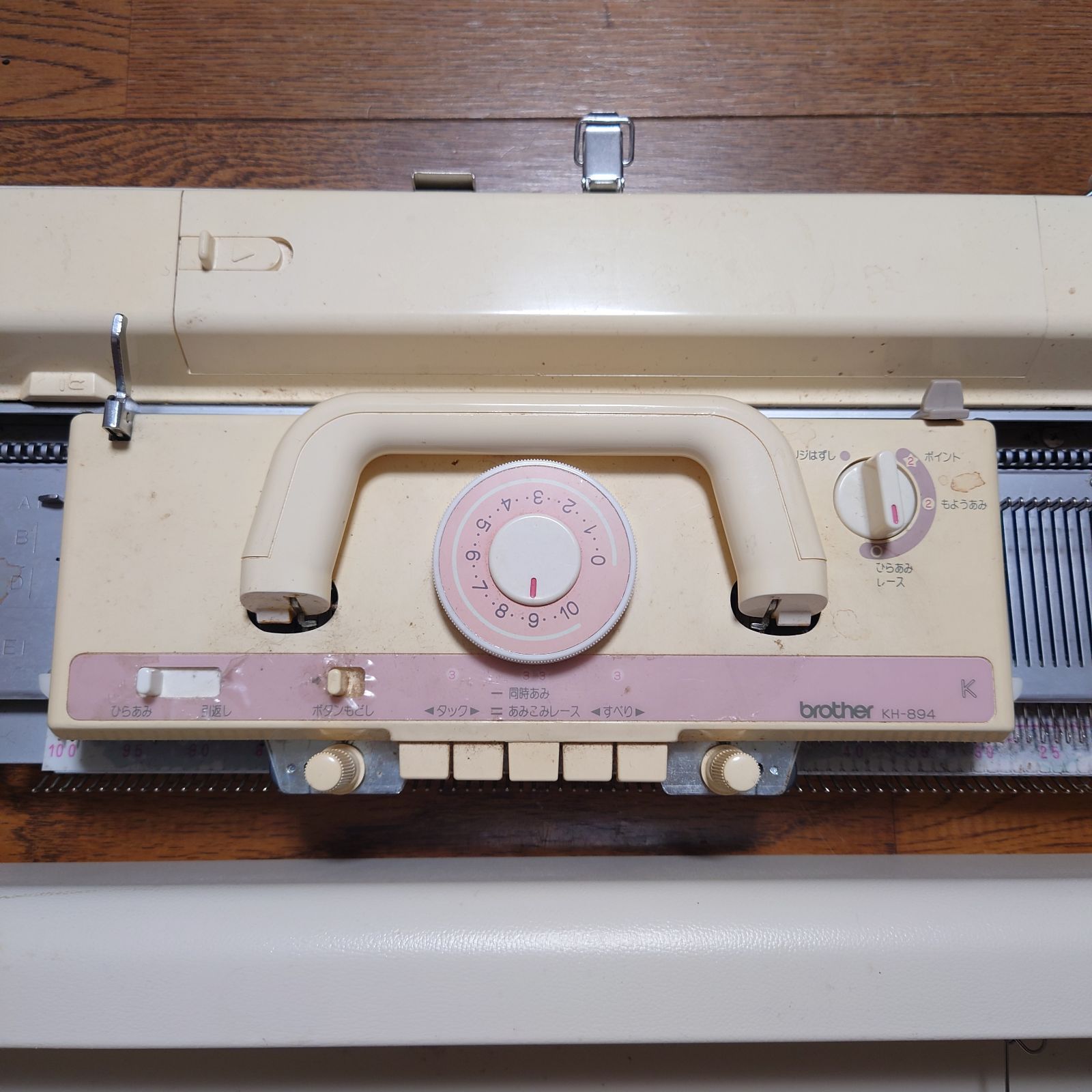 NB55 BROTHER KH-894 palie S ブラザー パリエS 編み機 ケース付き 裁縫 手芸 ※専門知識不在の為動作未確認 Brother KH-894 Palie S Knitting Machine Vintage #004 for sale