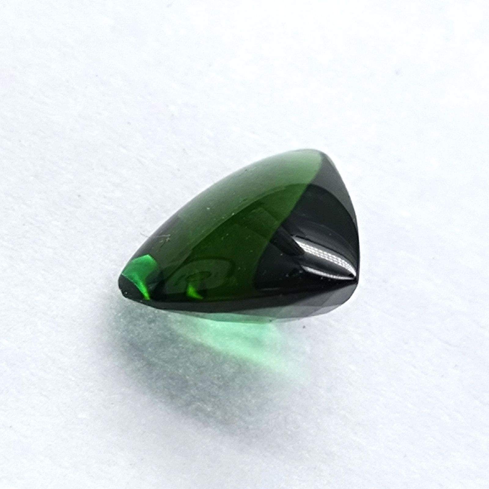 天然グリーントルマリン　ルース　1.610ct　トリオン　バフトップ　ジェムリサーチジャパン　M040