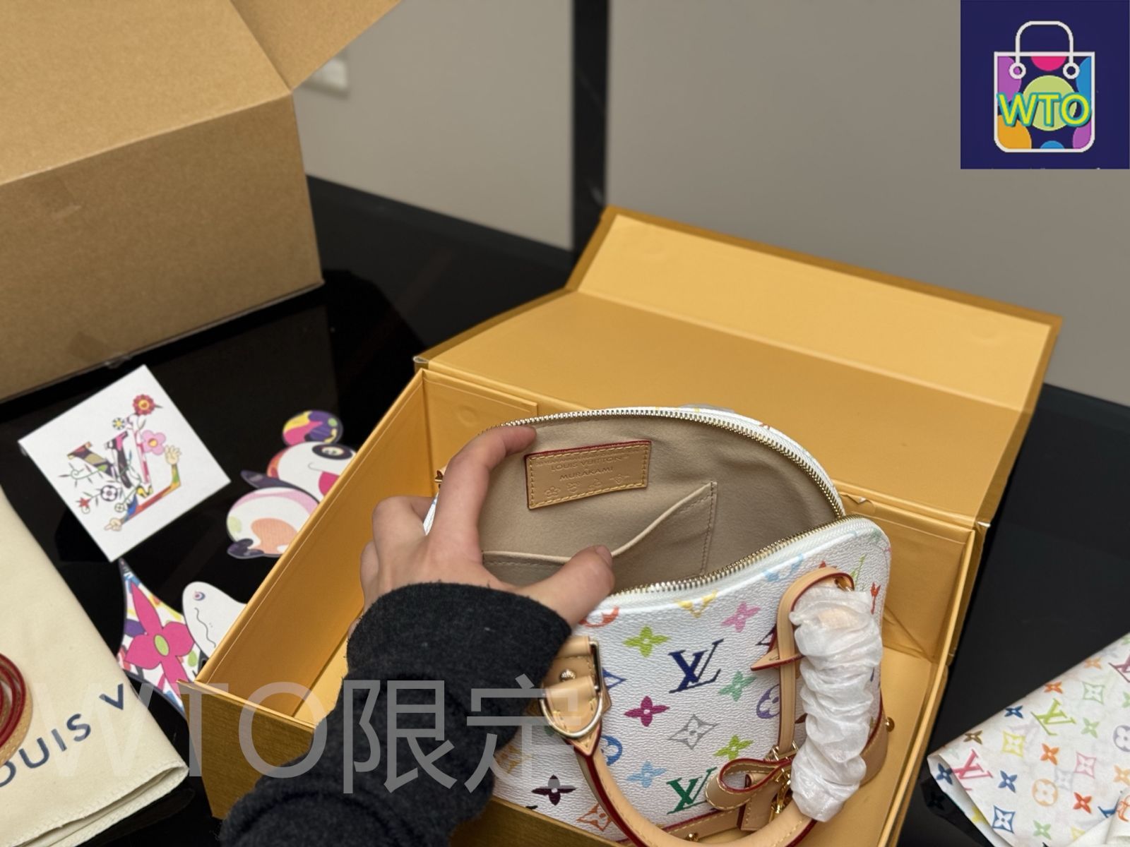 【週末限定値下げ】Louis Vuitton ホワイト/マルチカラー 今日特価】Louis Vuitton White Multicolore Alma Bag・ルイ