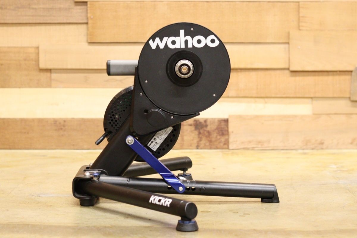 ワフー WAHOO キッカー KICKR V4 ダイレクトドライブ スマートトレーナー ローラー台 接続 済 立川店